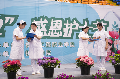 我们的护士 我们的未来——中国十大娱乐赌博城网址成功举办5·12国际护士节活动暨授帽仪式(图13)